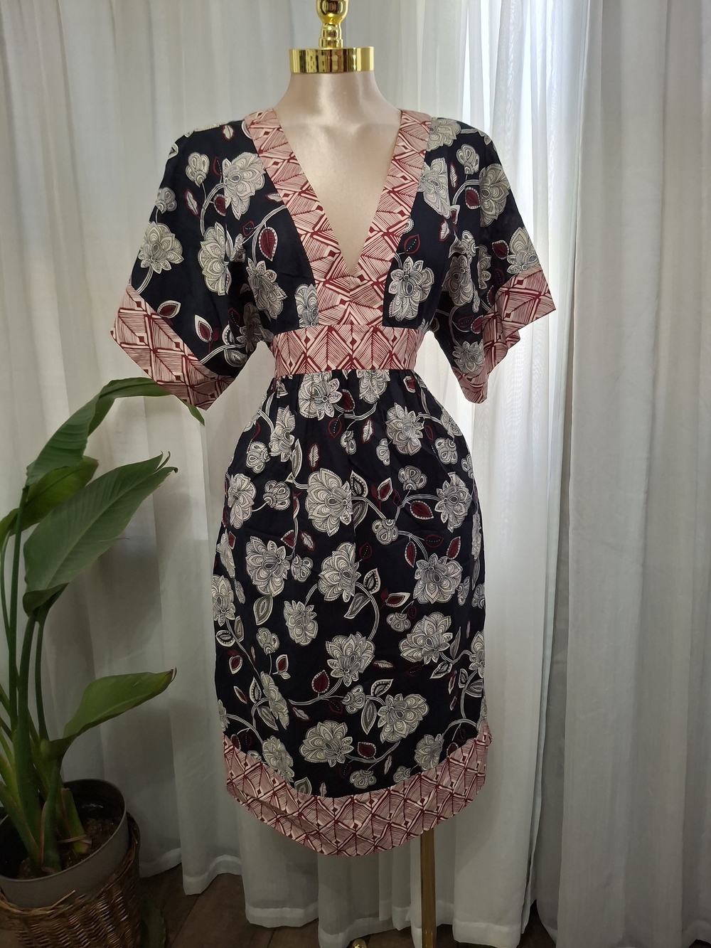 BCBGMaxAzria Black Floral V-Neck Dress with Pink Trim